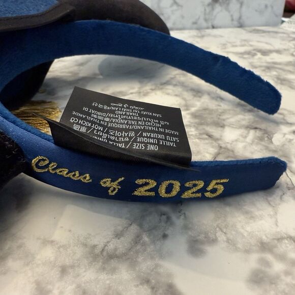 Disney Parks Class Of 2025 Graduation Cap & Tassel Mickey Ears Headband NWT - Picture 4 of 6